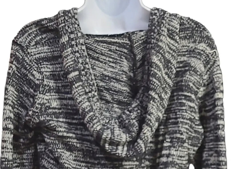 OP (OCEAN PACIFIC) Black and White V-Neck Sweater Hoodie 🧶