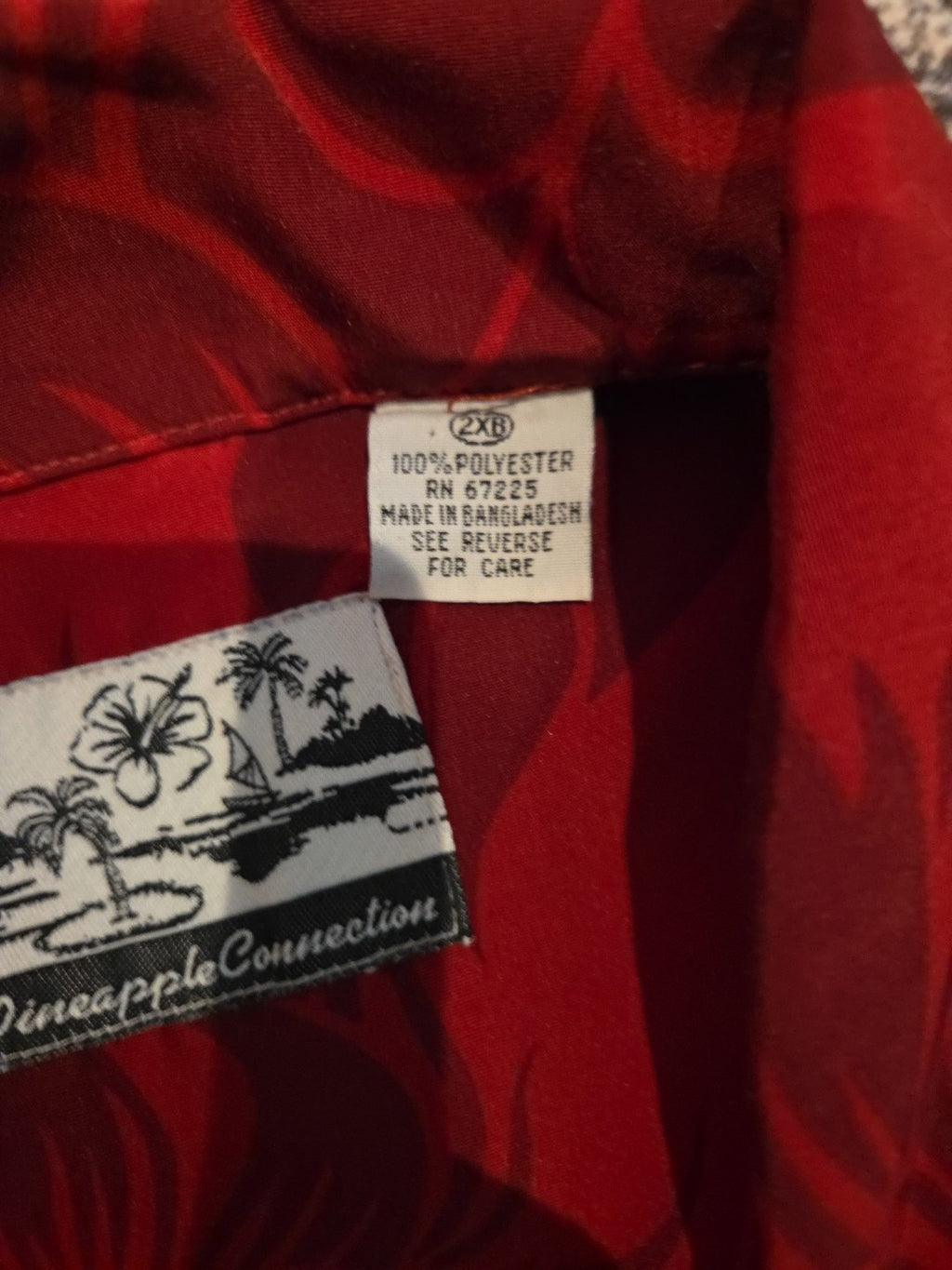 Pineapple Connections Shirt Mens 2XB Hawaiian  "Surfing The Waves" Shirt