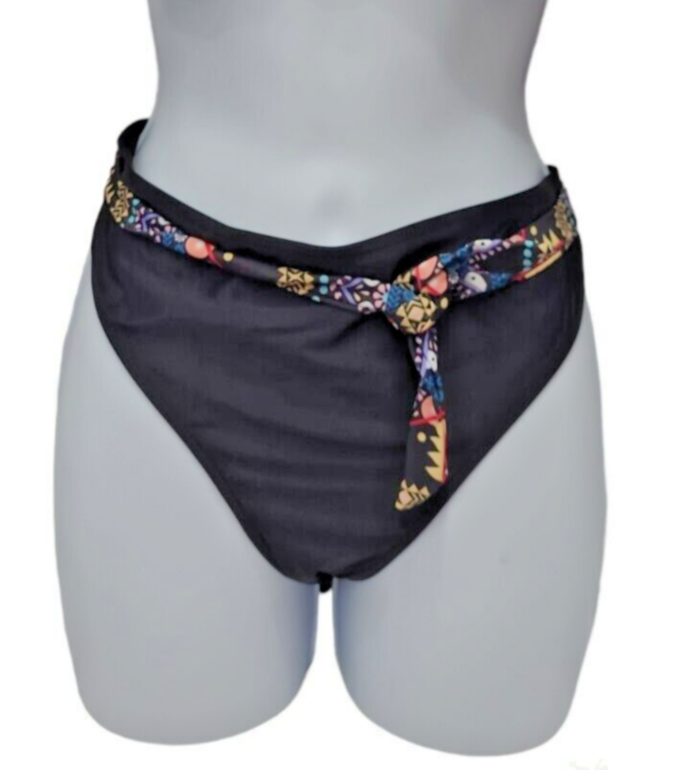 2-piece Swimsuit Black with Aztec Print size 11