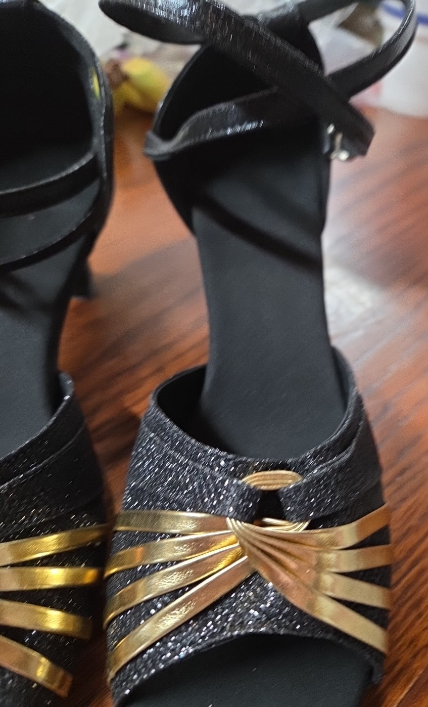 Women's Size 9 US  Dance Shoes  Ballroom Tango Salsa Black and Gold