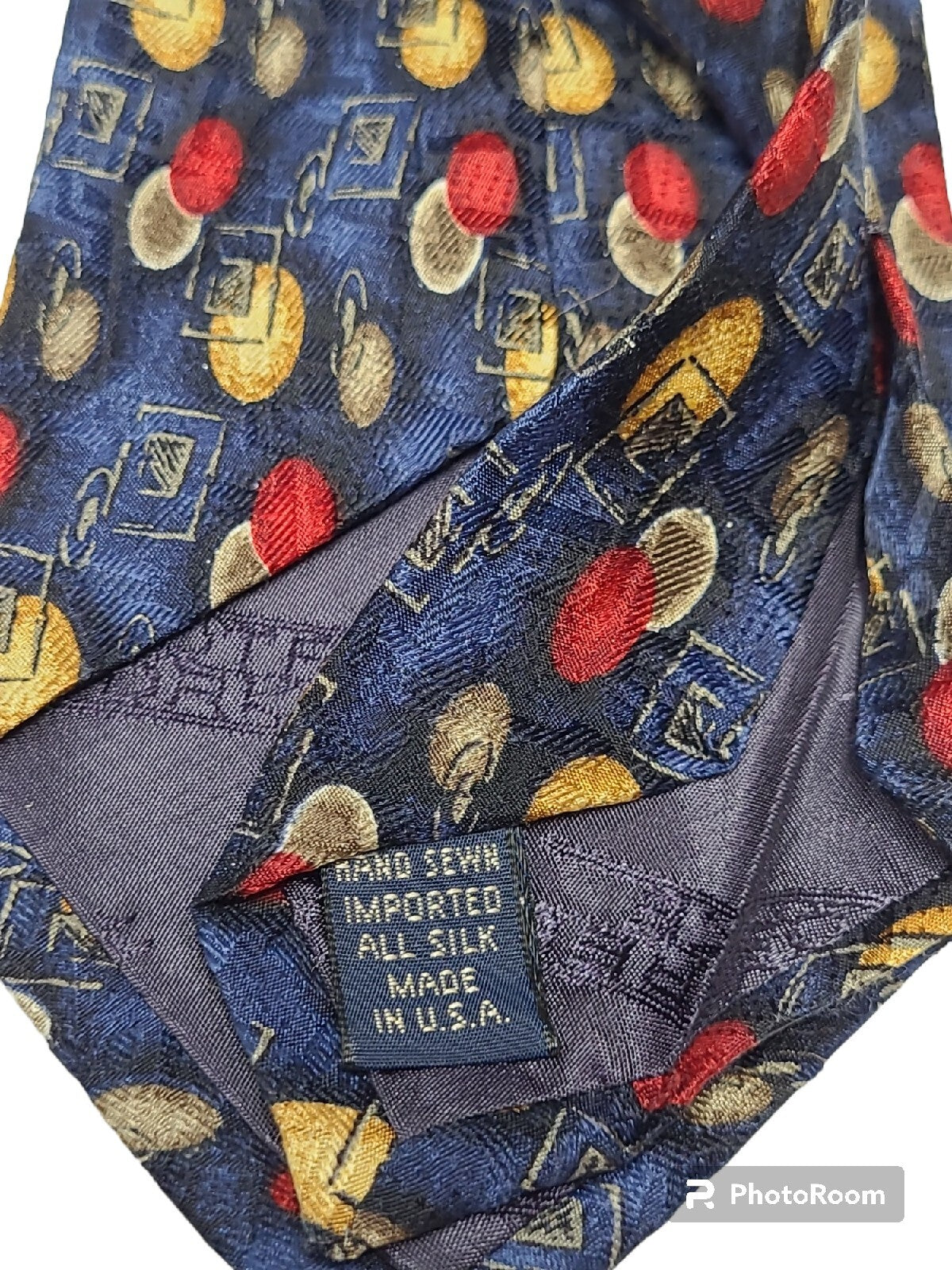 Roundtree & Yorke Classic Men's Silk Hand made Neck Tie Blue, Red, and yellow