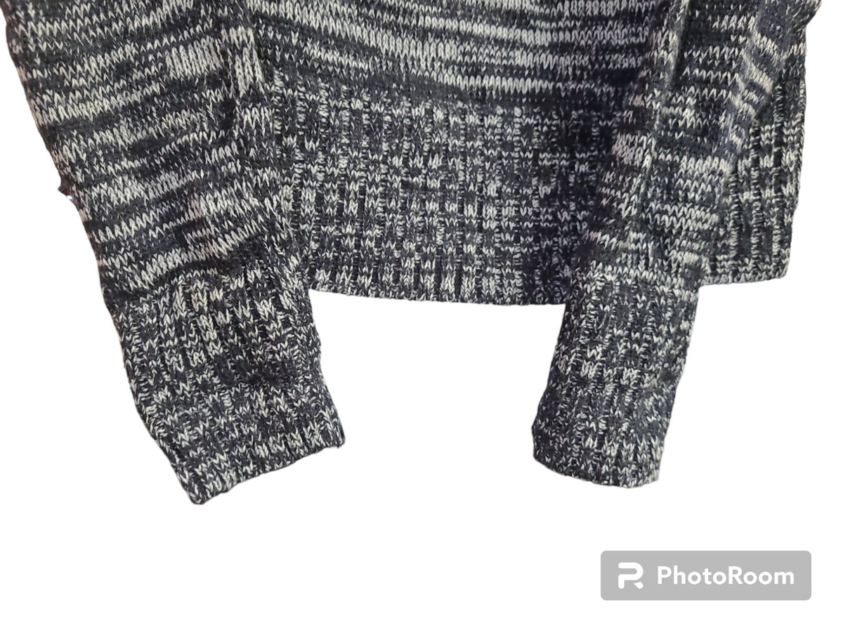 OP (OCEAN PACIFIC) Black and White V-Neck Sweater Hoodie 🧶