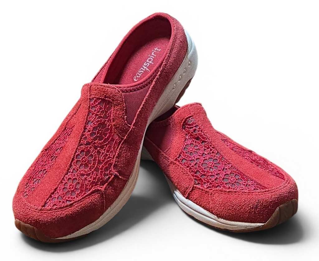 Easy Spirit Women's Estravellace  Cherry red Suede and lace Mules size 9