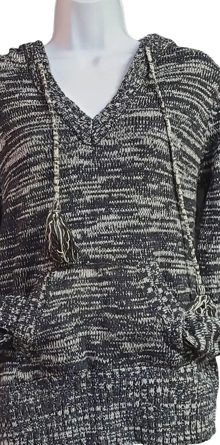 OP (OCEAN PACIFIC) Black and White V-Neck Sweater Hoodie 🧶