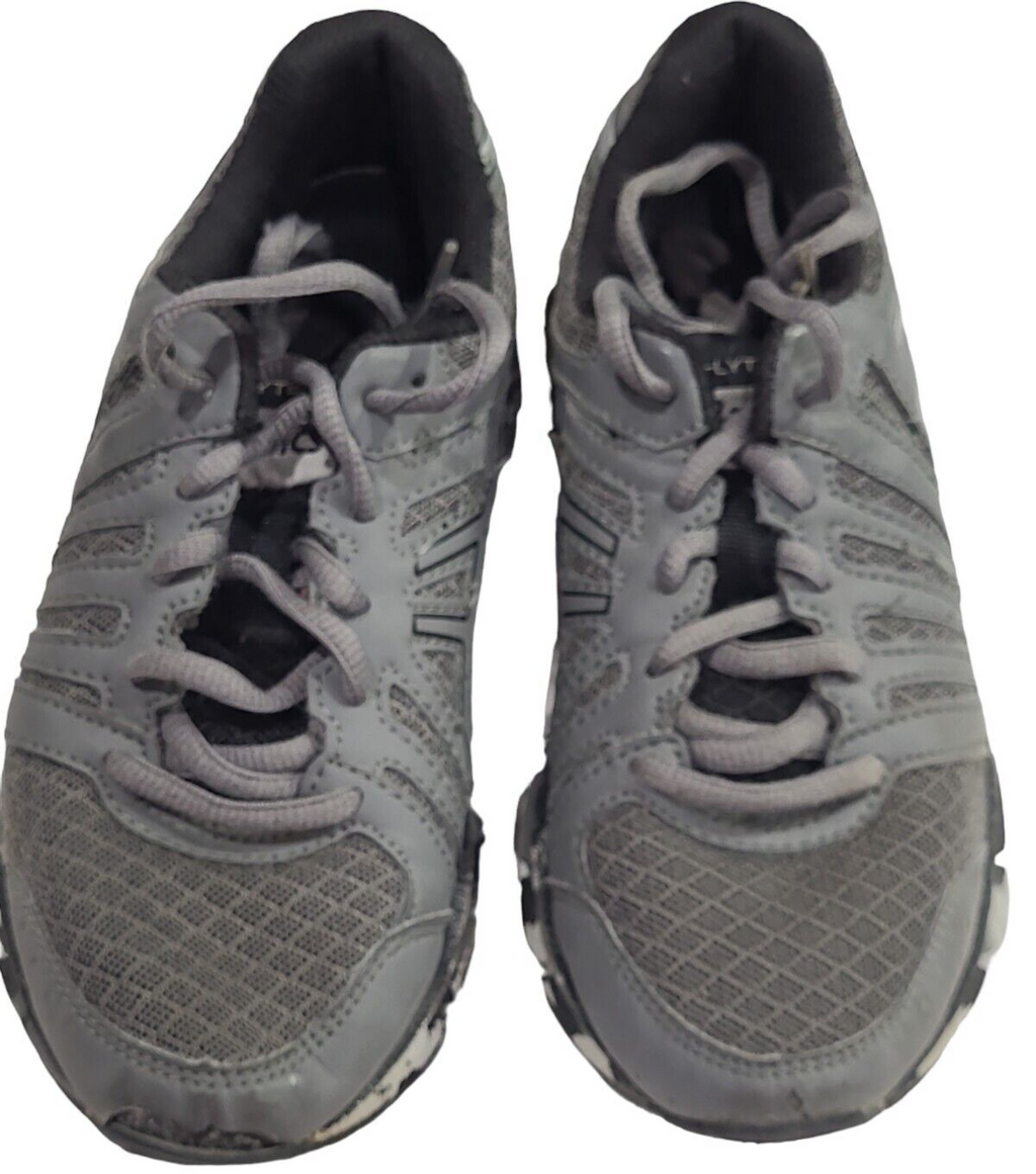 Asics Gel-Lyte 33 2 Athletic Running Shoe Boy's  Size 1 Gray Camo