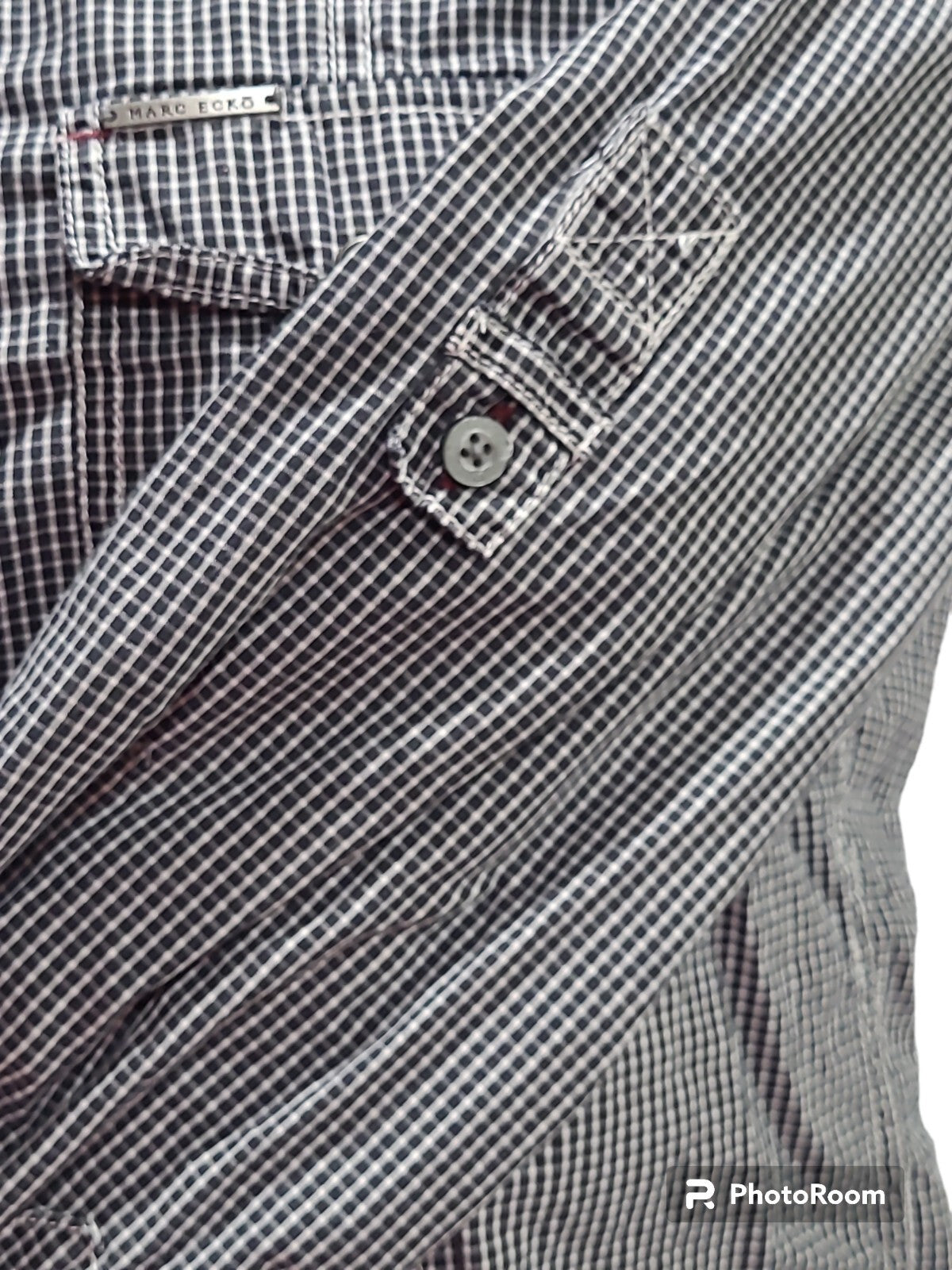 Marc Ecko Shirt Mens Small Black & White SNAP Front Button Up Camp Long Sleeve