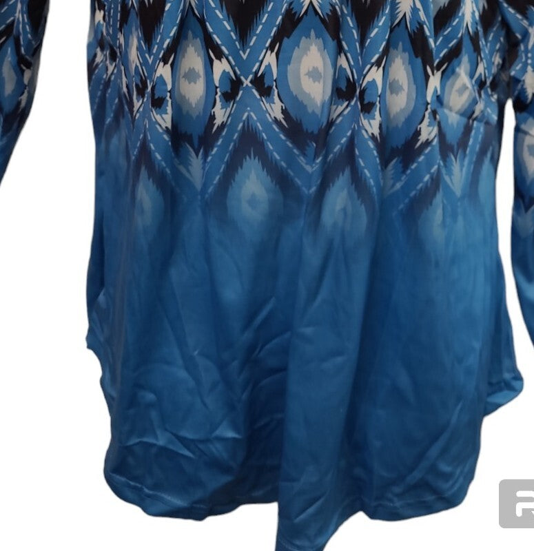 ✨Ladies Pretty Turquoise Black & White Design Pull Over Top Size Large