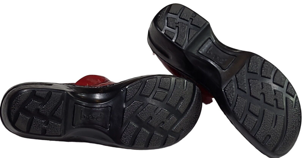 B.O.C. Cherry Red Soft Leather Clogs/Mules Women’s Size 6
