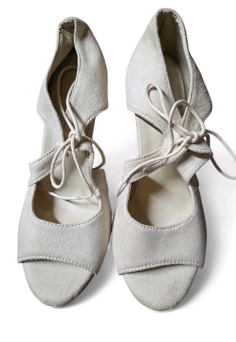 Vintage Suede Lace Tie  Heels Size 8 1/2
