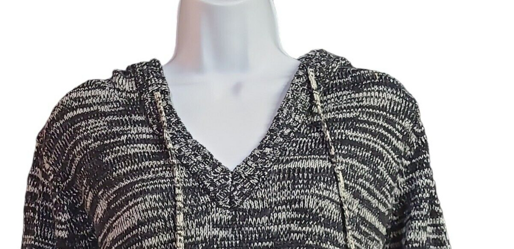 OP (OCEAN PACIFIC) Black and White V-Neck Sweater Hoodie 🧶