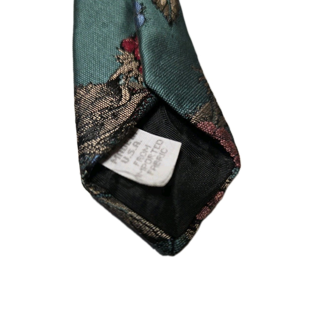 OSCAR DELA RENTA  MEN’S NECKTIE FEATURING “GRAPES”