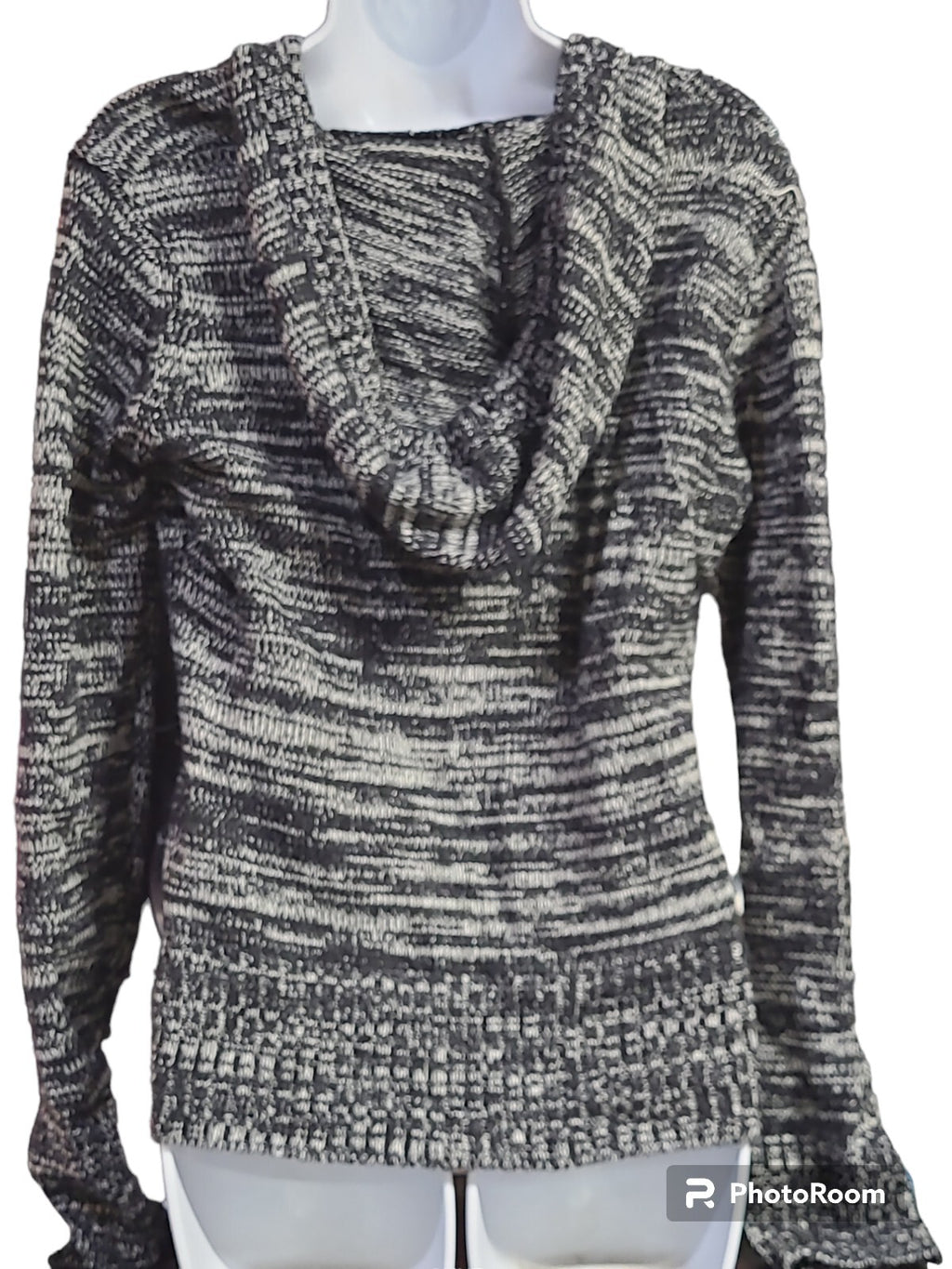 OP (OCEAN PACIFIC) Black and White V-Neck Sweater Hoodie 🧶